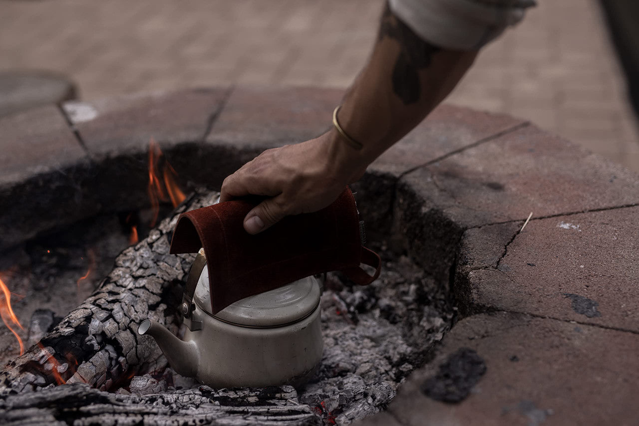 Barebones Leather Pot Holder (Terracotta)