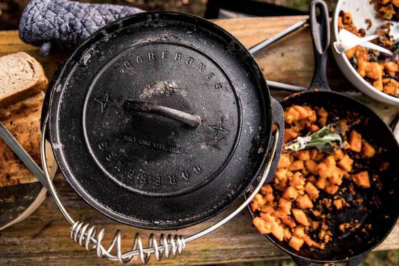 Barebones 12 Inch Cast Iron Dutch Oven