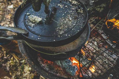 Barebones 12 Inch Cast Iron Dutch Oven